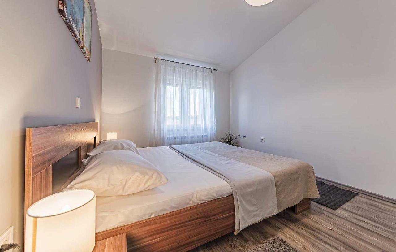 Apartment Lavander 01 Пула Екстер'єр фото