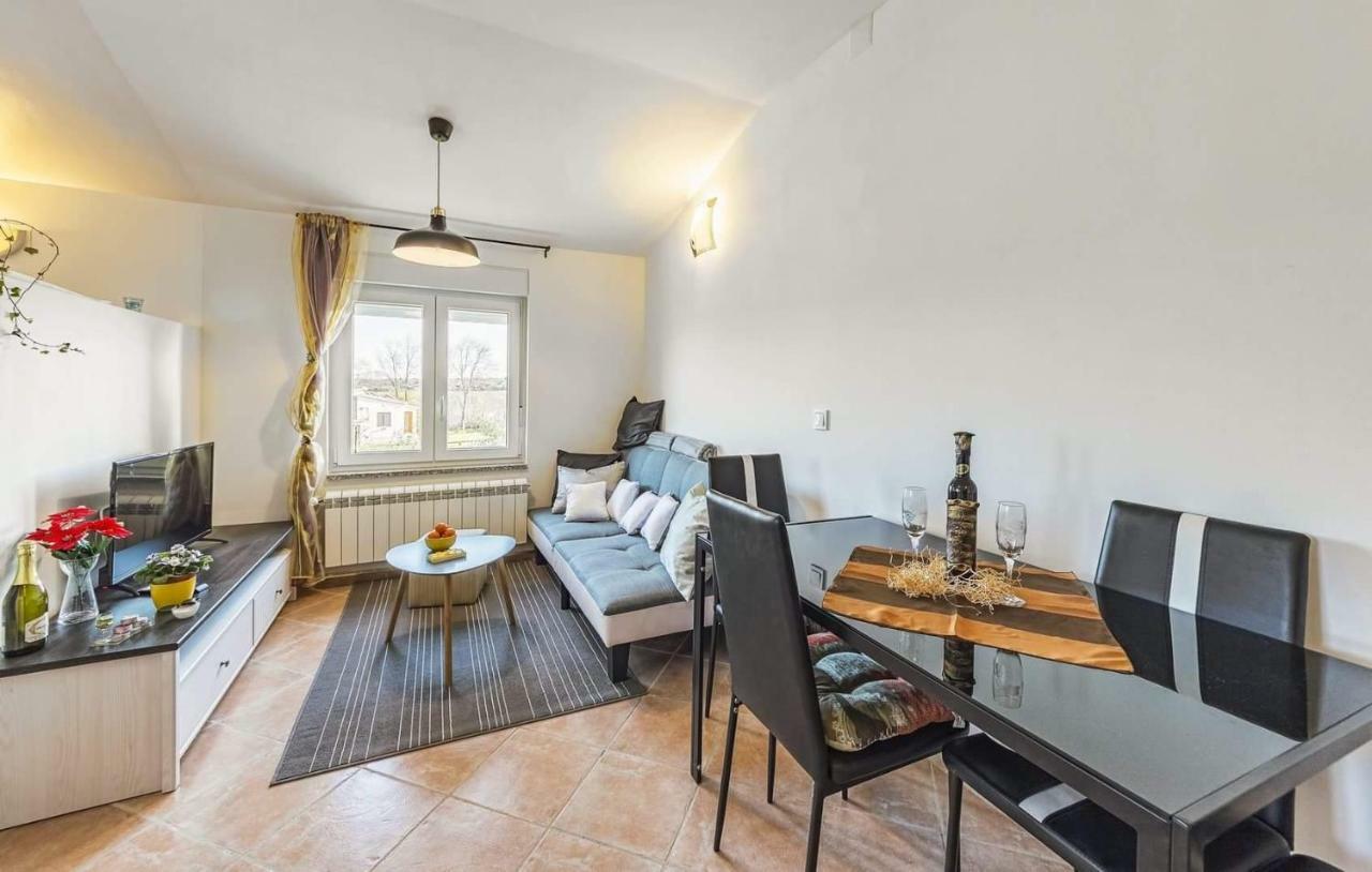 Apartment Lavander 01 Пула Екстер'єр фото