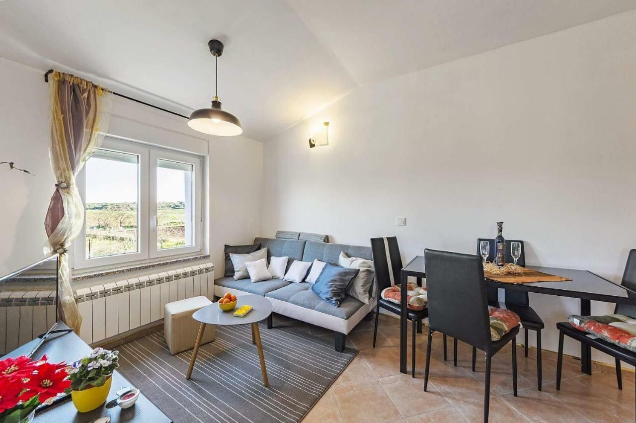 Apartment Lavander 01 Пула Екстер'єр фото